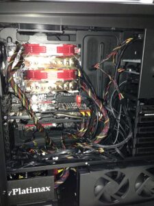 パソコンはデスクトップとノートのどちらが良いのか