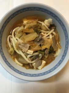 1人前のキムチ鍋を作る